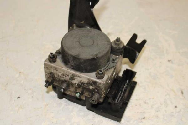 BLOC ABS RENAULT CLIO 3 / MODUS - Vue 1